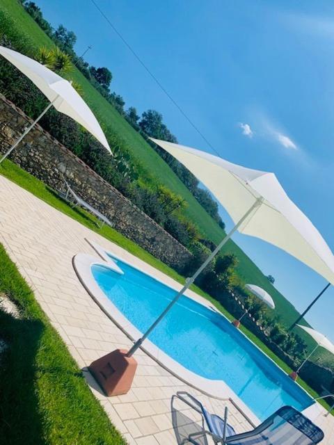 8380 Agriturismo L'Oleandro مونتيميرانو المظهر الخارجي الصورة