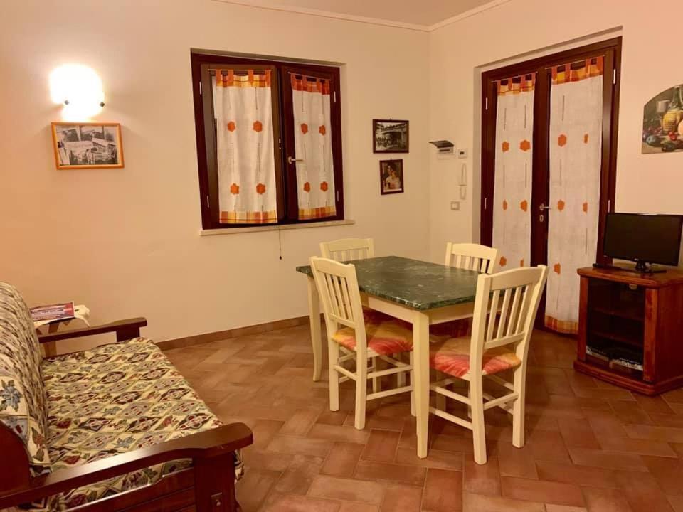 8380 Agriturismo L'Oleandro مونتيميرانو المظهر الخارجي الصورة