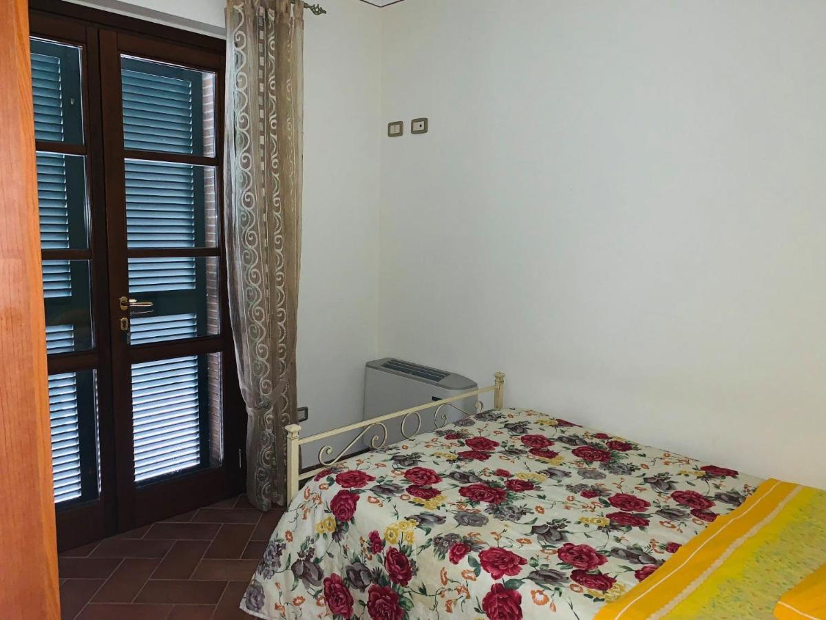 8380 Agriturismo L'Oleandro مونتيميرانو المظهر الخارجي الصورة