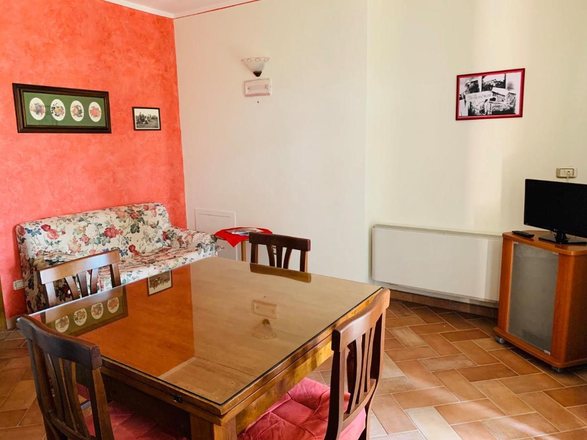 8380 Agriturismo L'Oleandro مونتيميرانو المظهر الخارجي الصورة