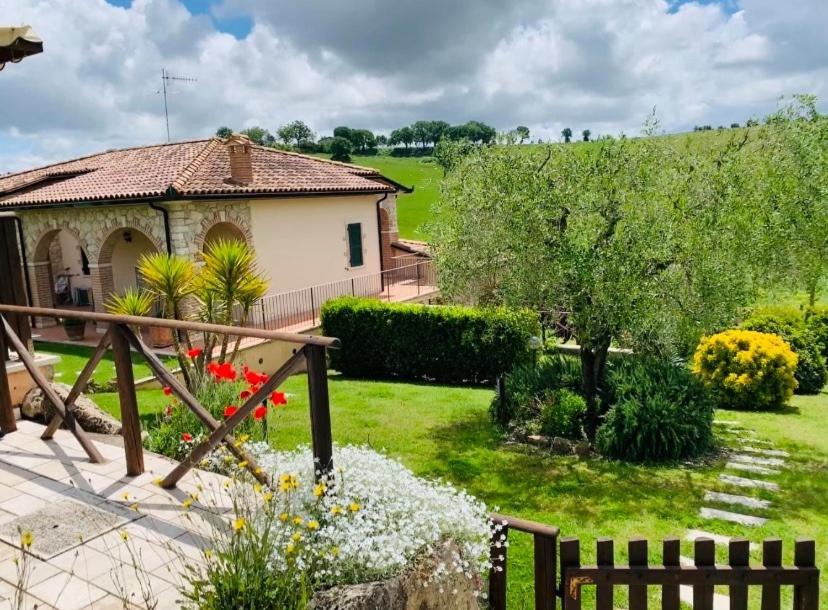 8380 Agriturismo L'Oleandro مونتيميرانو المظهر الخارجي الصورة